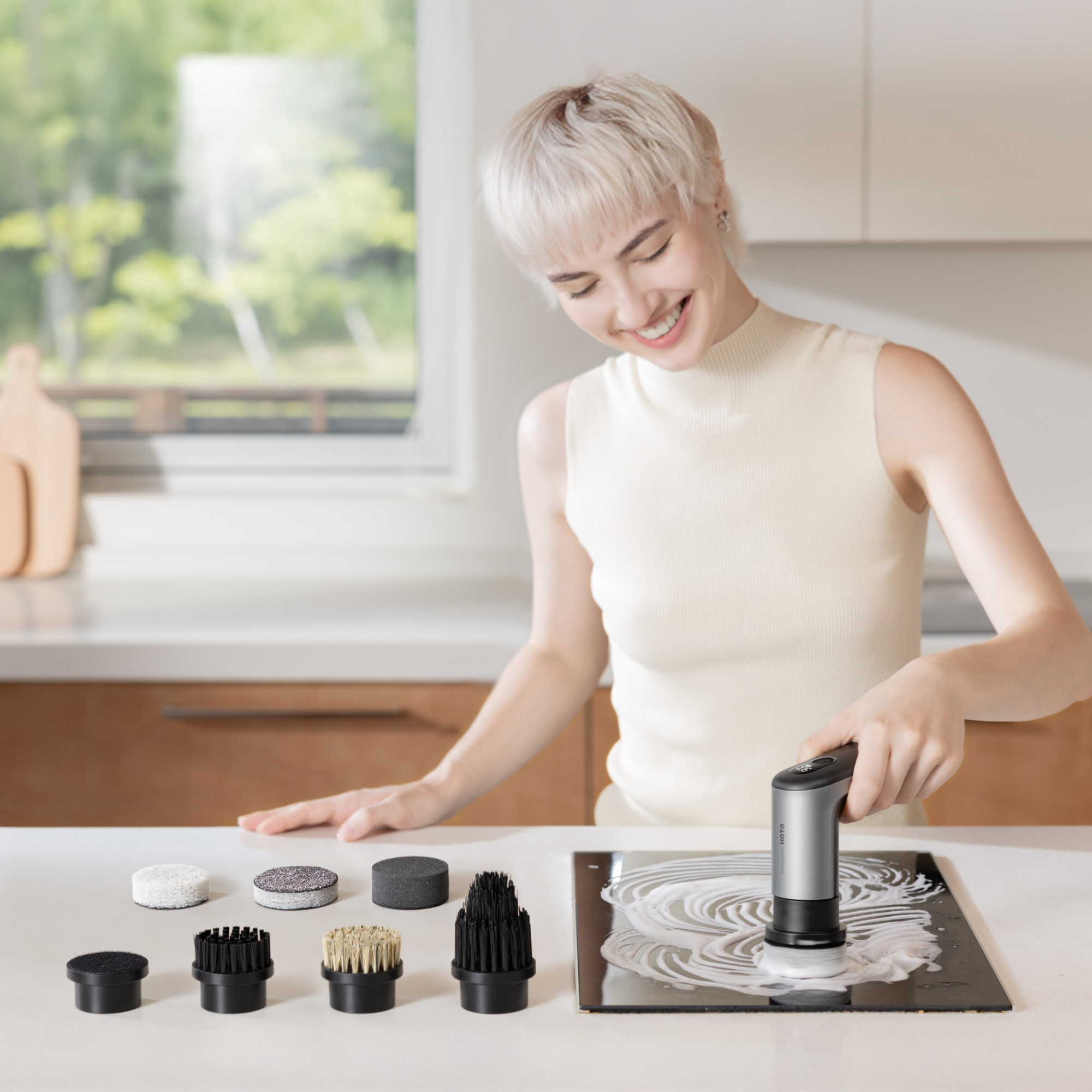 HOTO HOTO Grip™ Cordless Spin Scrubber