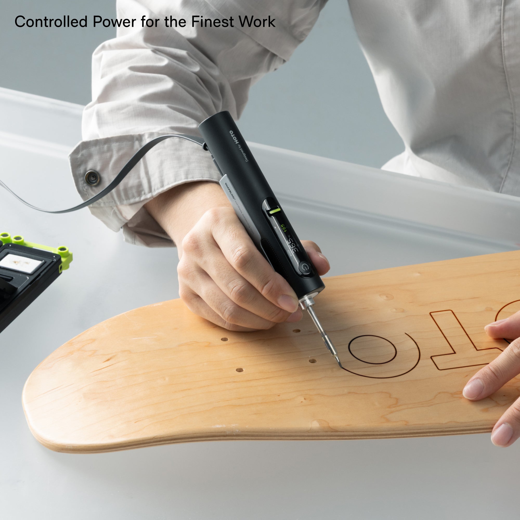 SNAPBLOQ™ I-A06 Cordlless Soldering Iron Set
