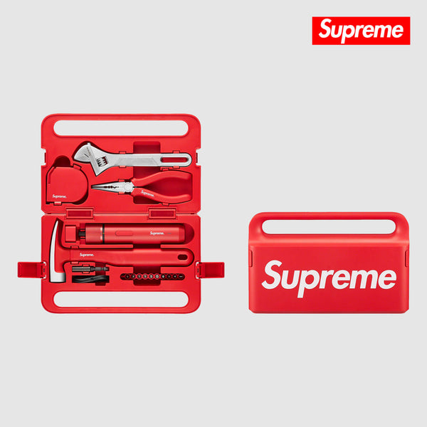 SUPREME®/HOTO 5-PIECE TOOL SET (AVAILABLE AT SUPREME STORES)