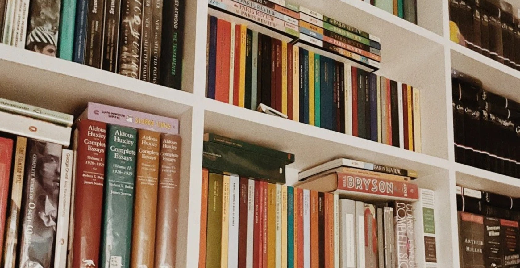 How Can You Personalize Your Space with DIY Bookshelf Ideas